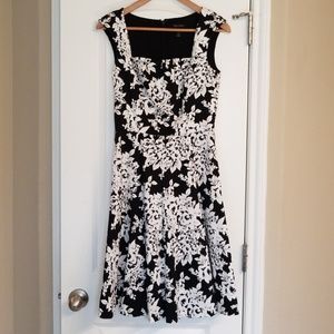 🚫SOLD🚫 White House Black Market A line dress